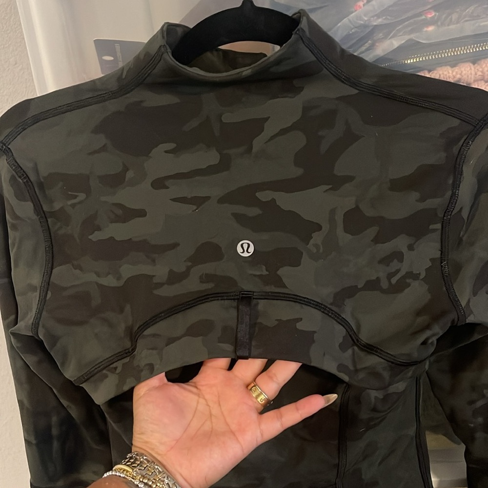 Lululemon Zip Up - Picture 7 of 7